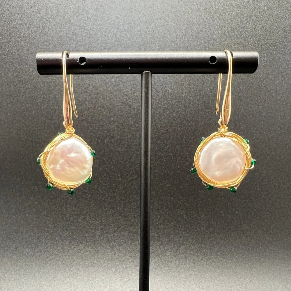 Coin Pearl Earrings‎ Gold Tone Wire Wrapped Beaded Green Boho Coastal Resort